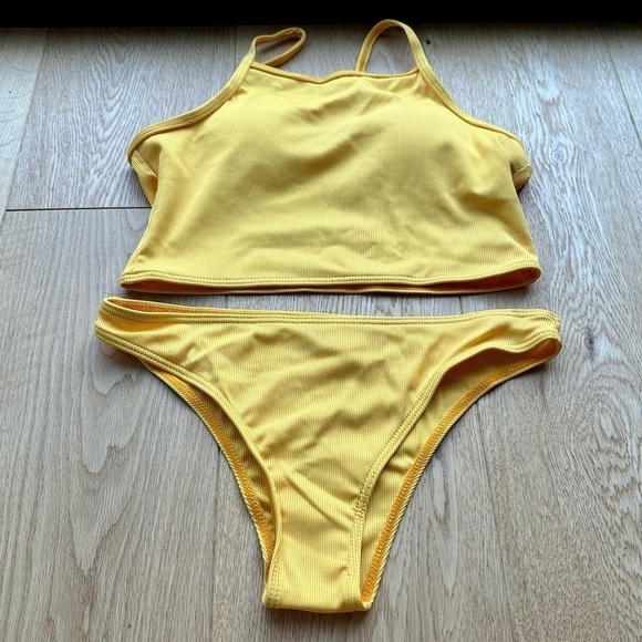 NEW  3piece Solid Bikini Swimsuit & Ditsy Floral Beach Skirt - Picture 3 of 12